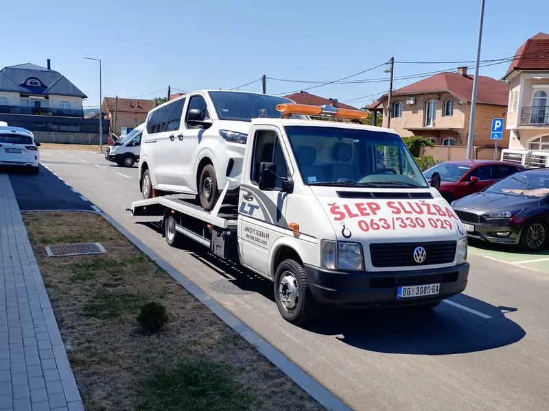 Šlep služba Inter-Deluxe — šlep služba Beograd — Beograd