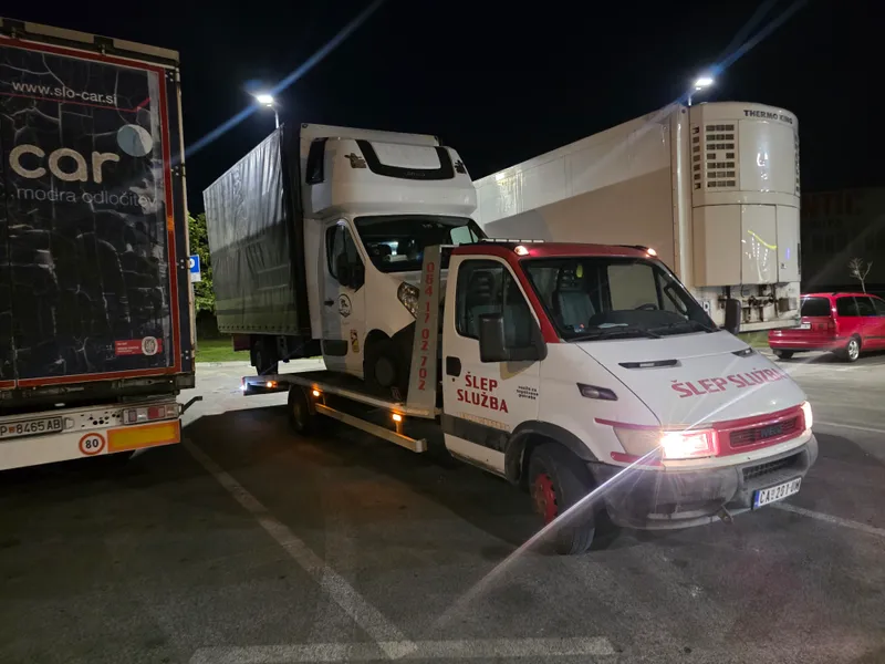 Galerija Auto-ART — šlep služba i limarija Čačak — slika 2