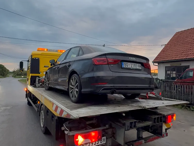 Galerija Šlep služba Serdarević — Obrenovac — slika 2